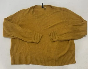 Women sweater top size Medium - Picture 1 of 7