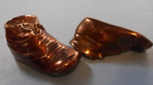 VINTAGE MINIATURE BABY SHOES SALT AND PEPPER SET - Picture 1 of 4