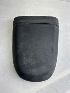 2001 2002 2003 01-03 Suzuki GSXR GSX-R 600 750 Rear Seat Passenger Seat OEM USED - Picture 1 of 8