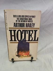 Vintage Hotel By Arthur Hailey 1972 Bantam Paperback - Bild 1 von 6