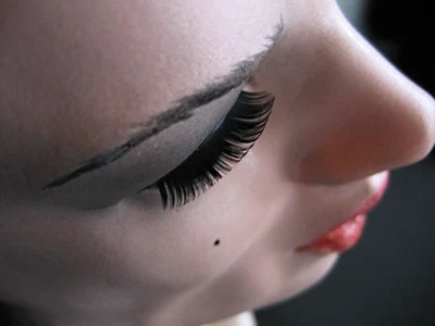 Latexmaske EMILIA + WIMPERN Realist. weibliche Frauenmaske Crossdresser Trans - Bild 1 von 3