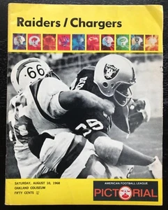 OAKLAND RAIDERS VS SAN DIEGO CHARGERS PROGRAM AUGUST 10, 1968 Vintage AFL NFL - Picture 1 of 5