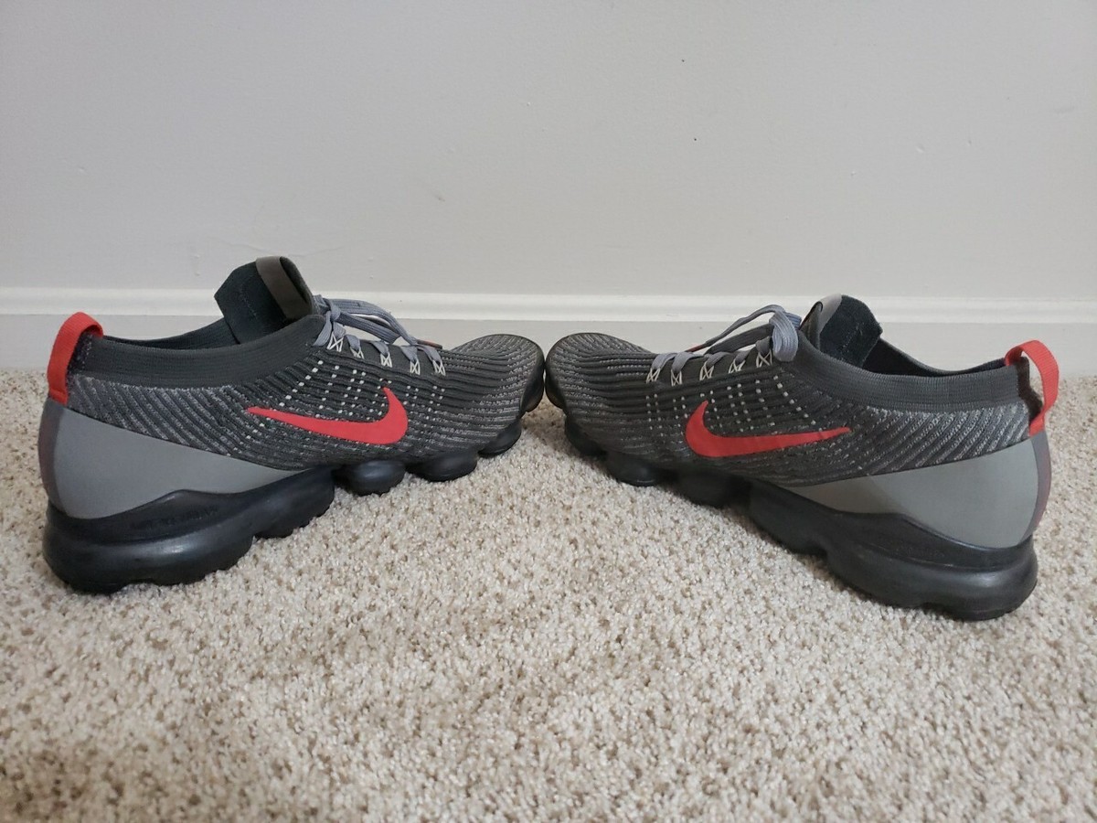 nike air vapormax flyknit 3 iron grey red
