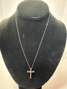 Sarah Coventry Silver Tone Cross Necklace Signed - Picture 1 of 4