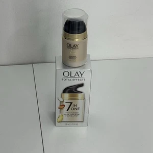 Olay Advanced Total Effects 7 in 1 Facial Anti-Aging Moisturizer Foundation - Picture 1 of 5