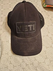 Yeti Coolers Logo Hat Black Logo on Black Baseball Cap Snapback Trucker Mesh - Bild 1 von 4