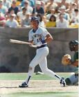 Milwaukee Brewers Robin Yount Looking Up With Bat In Hands 8x10 Picture Celebrit