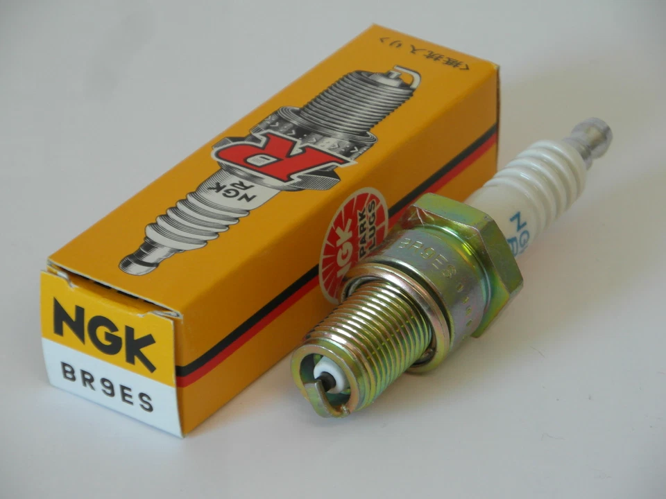 Spark Plug NGK BR9ES 5722 - Image 1 of 1