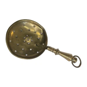 Large Vintage Brass Wall Hanging Skimmer, 28cm long x 13cm wide - Picture 1 of 6