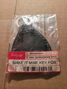 Thirty One Retired Make it Mine Key Fob in Herringbone Spot New in Package - Picture 1 of 2
