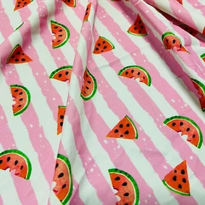 Tela de spandex de nailon con estampado de sandía color rosa estiramiento de 4 vías - Imagen 1 de 5