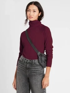 NEW Banana Republic Washable Merino Wool Turtleneck Sweater Wine Womens XS NWT - Picture 1 of 6
