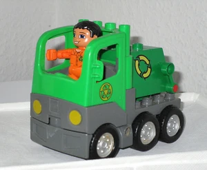 Lego Duplo Müllabfuhr Müllauto mit Fahrer Müllfahrzeug Müllabtransport - Bild 1 von 2