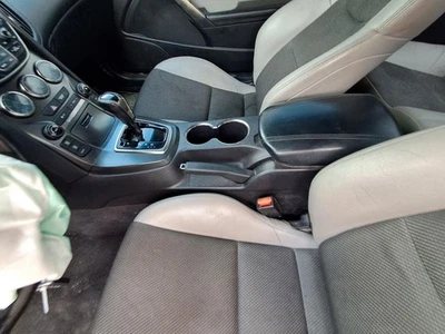 (LID ARMREST ONLY) Console Front Floor Coupe Fits 13-16 GENESIS 2560284 Foto 1 de 4