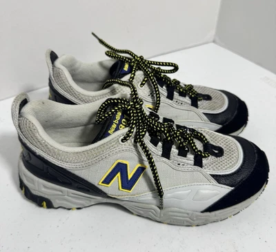 Zapatillas de Senderismo New Balance 801 Todo Terreno Para Hombre Talla 6.5 Gris Con Cordones Parte Superior Baja Foto 1 de 4