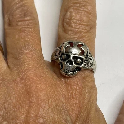Skull ring silver gray fashion jewelry men's women's silver tone size 12 1/4 - Image 1 of 4