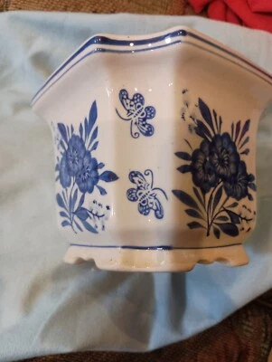 macetas de cerámica azul y blanco Foto 1 de 4