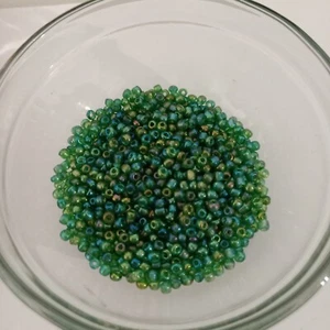 400pcs 3mm Dark Green Glass Seed Beads Transparent Rainbow AUS Free Postage s167 - Picture 1 of 5