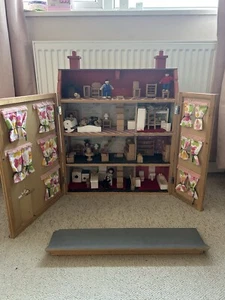 Georgian Style Dolls Town House Beautifully Hand Made With Furniture and Dolls - Picture 1 of 14