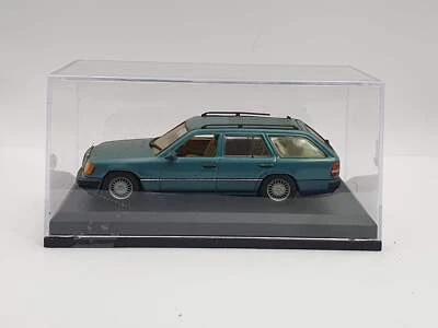 Mercedes B TE 300 W124 Minichamps 1/43 - Immagine 1 di 4