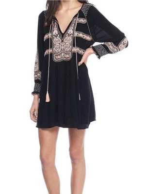 MINIVESTIDO TÚNICA BORDADA BOHO WILLOW WIRE FREE PEOPLE NEGRO CORAL Talla XS Foto 1 de 4