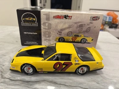 Prototipo de motores de carreras Alan Kulwicki 1983 Firebird Xtreme Nascar 1/24 diecast Foto 1 de 4