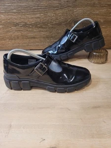 Clarks Evyn Uk 6.5 T Bar K Chunky Sole T-Bar Gloss Black School Shoes - Picture 1 of 16