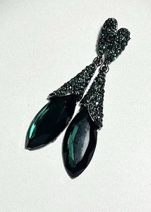 Women’s Glamorous Rhinestone Emerald Green Dangle Earrings - Picture 1 of 2
