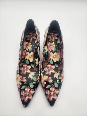 Zapatos de salón florales Nine West Jackpot talla 8M tacones altos tacones de aguja punta puntiaguda flores Foto 1 de 4