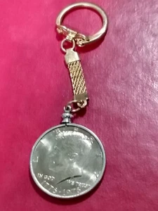 1976 P Kennedy medio dólar chapado en oro llavero - Imagen 1 de 4