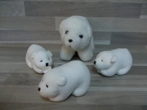 Eisbärin mit 3 Kinder Babybär Junges Eisbär Bär Stofftier Schmusebär Bär - Picture 1 of 4