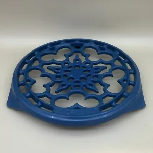 Le Creuset France Blue Enameled Cast Iron 8 Inch Trivet - Picture 1 of 9