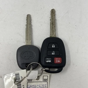 ORIGINAL TOYOTA 14-19 OEM MASTER HEAD KEY LESS ENTRY REMOTE FOB 8A - Picture 1 of 8