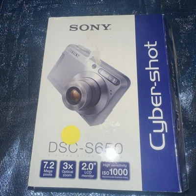 Sony Cyber-Shot DSC-S650 Point & Shoot 7.2MP Digital Camera, Working W/ SD & Box - Image 1 of 4