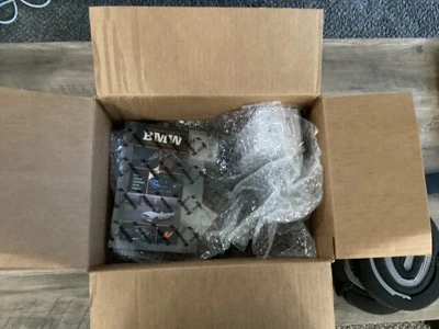 Kit de lata de captura de aceite con deflectores Mishimoto para BMW 320i 328i 428i 2012-2017 sin xenón Foto 1 de 4