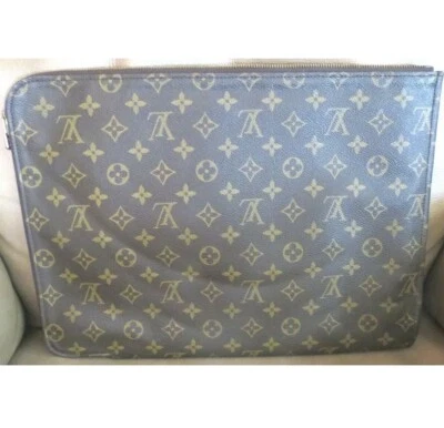 louis vuittons Documents Clutch authentic used - Image 1 of 4