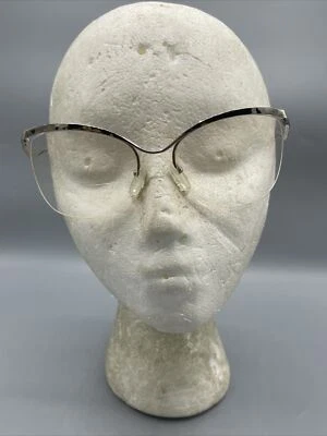 Anteojos Vintage Logo París Francia Años 70 Martillado Cromo Medio Borde Mariposa Foto 1 de 4