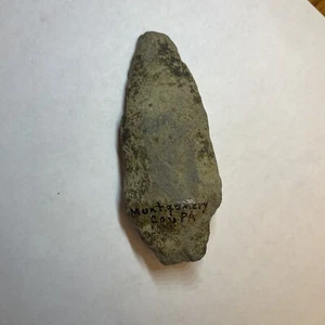 2 1/2 Inch Adena Montgomery Co Pennsylvania Arrowhead - Picture 1 of 2