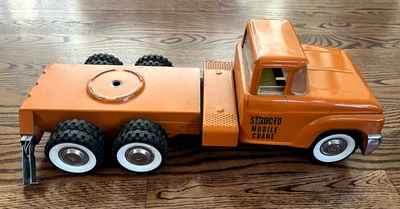 VINTAGE STRUCTO MOBILE CRANE TRUCK 1960’s  - Truck Toy Pressed Steel - READ DESC - Image 1 of 4
