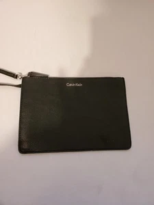 CALVIN KLEIN Womens BLACK WRISTLET CLUTCH PURSE - Picture 1 of 5
