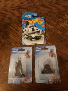 Disney Figurine Collectible Ursula/Maleficent  & Mickey Mouse Boat - Picture 1 of 4