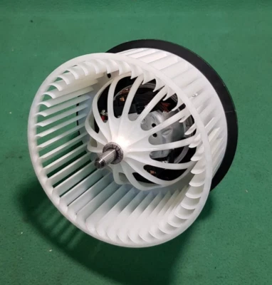 for DISCOVERY SPORT AND NEW RANGE ROVER EVOQUE MOTOR And FAN BLOWER LR115674 - Image 1 of 4