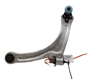 Genuine OEM GM 2006-2011 Chevy HHR Front Driver Side Lower Control Arm 15787556 - Picture 1 of 8