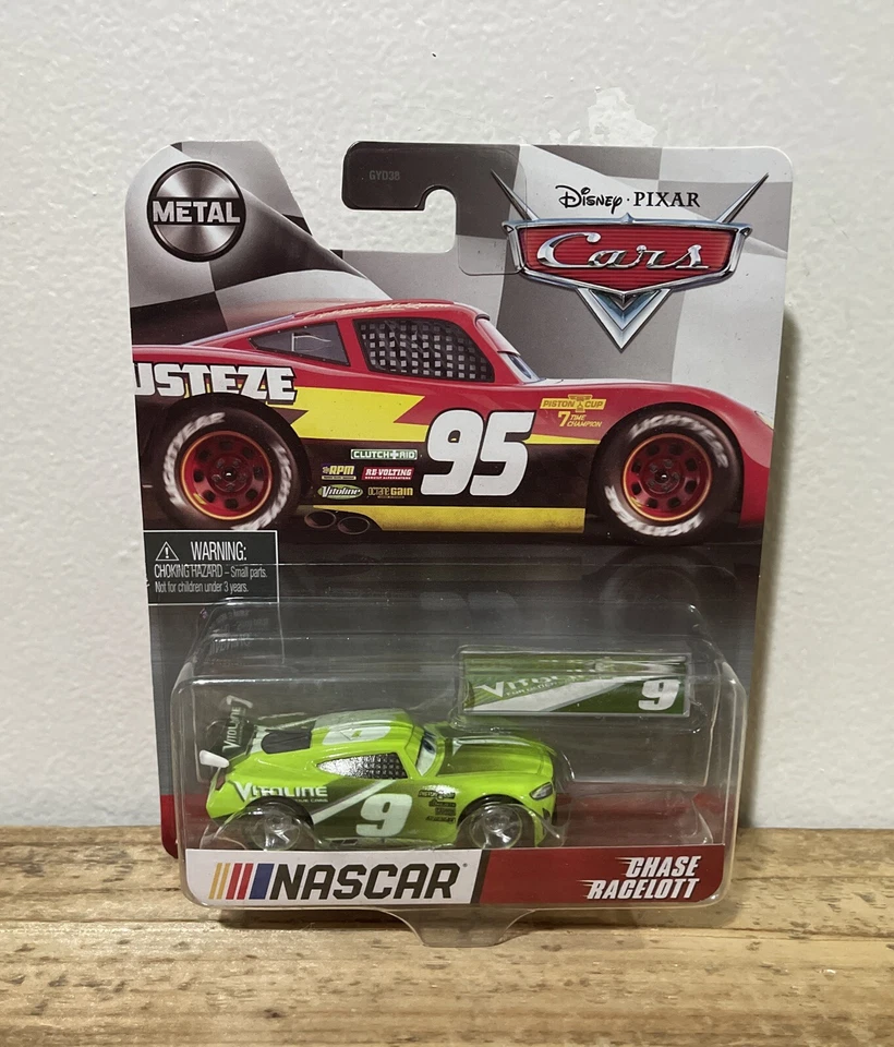 Disney Pixar Cars Chase Raycelott #9 Vitoline NASCAR Metal Series 2021 Mattel Foto 1 de 2