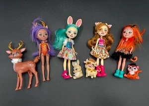 Menge 4 Enchantimals Tier Puppen Bree Bunny, Carley Cow, Tanzie Tiger, Danessa - Bild 1 von 8