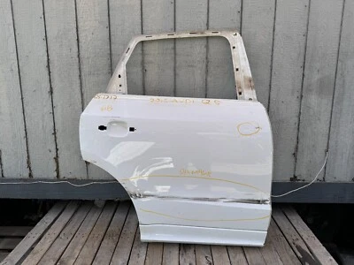 2013 2014 2015 2016 2017 AUDI Q5 RIGHT REAR DOOR SHELL - Image 1 of 4