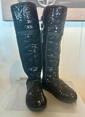 Botas UGG Sobre la Rodilla Bailey Botón Lentejuelas Brillantes Foto 1 de 4