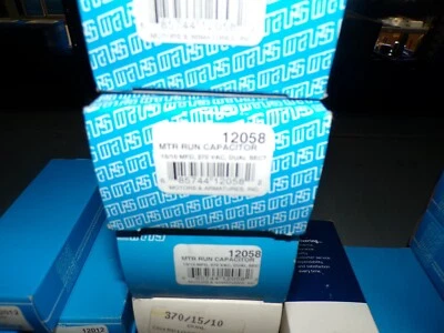 370X15+10-CAPC   MARS (MOTORS & ARMATURES) CAP 15+10MFD 370V MARS 12058 - Image 1 of 2