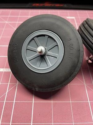 Du-Bro Big Threaded Wheels 4.00 T.V (pair) - Image 1 of 4
