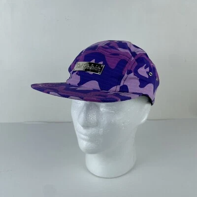 Boné masculino golfinho rosa logotipo metálico ventilado camuflado rosa multicolorido ajustável - Imagem 1 de 4